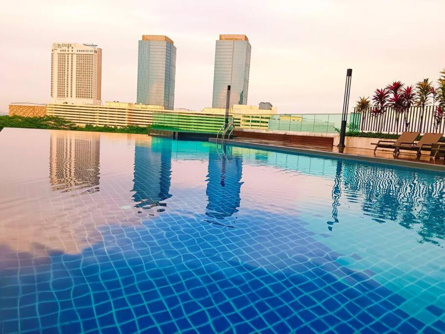 Southkey 2BR/ Mid Valley/Mosaic