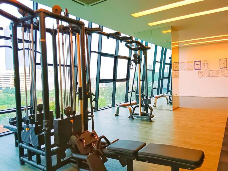 Southkey 2BR/ Mid Valley/Mosaic