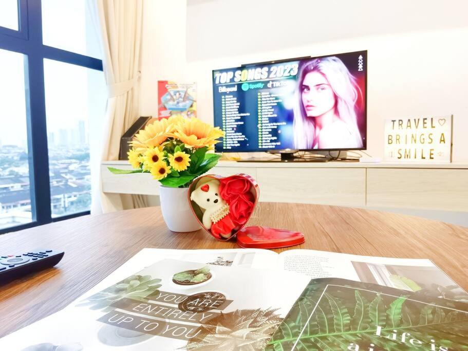 Southkey 2BR/ Mid Valley/Mosaic