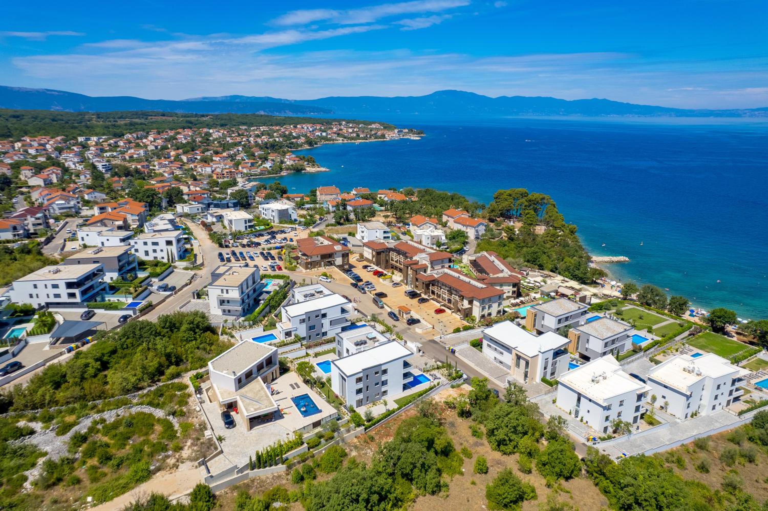 HADRIE LUXURY RESORT AND VILLAS ROVA ed