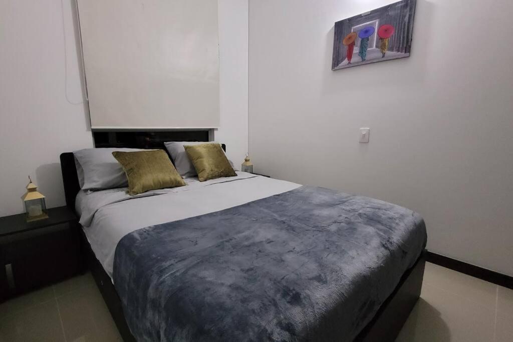 Hermoso Apartamento Nuevo con Piscina y seguridad