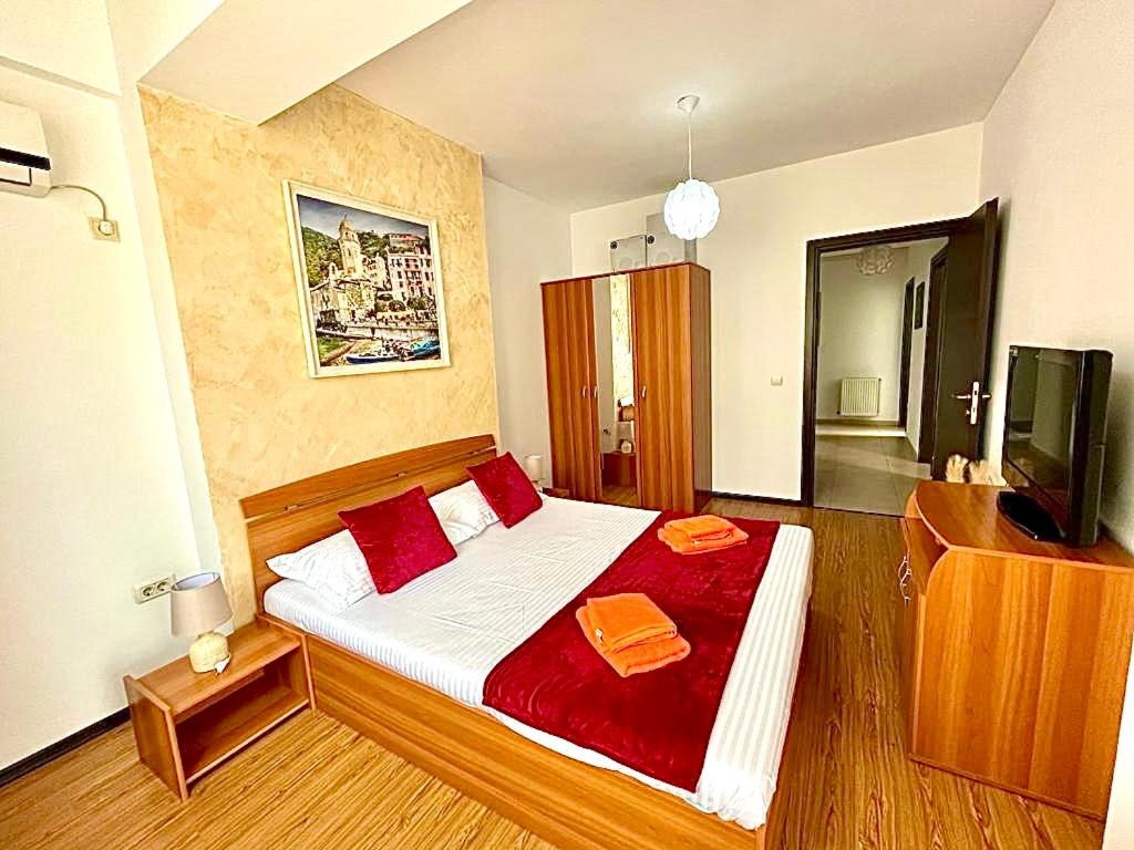 Summerland Seaview Suites view 3