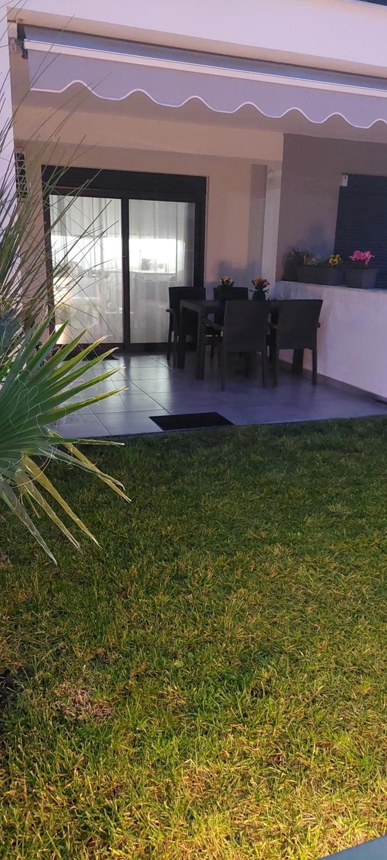 The Candy House en Ofrínion — balance & terrace