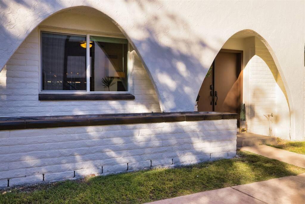 The Scott Pad - Remodeled space, large pool, centrally located in the heart of Scottsdale!