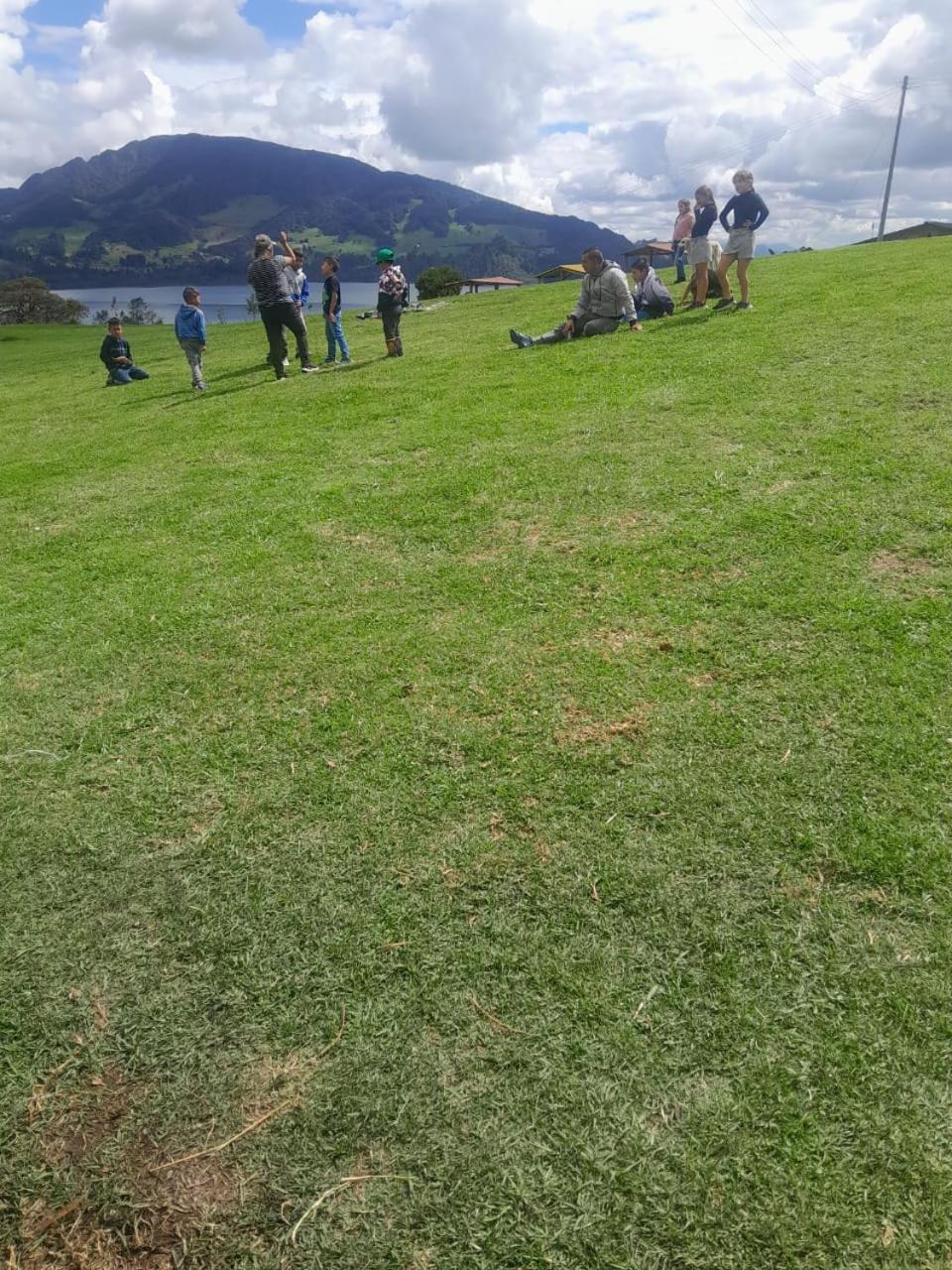 Zona De Camping Pachamamá de la Montaña Represa del Neusa