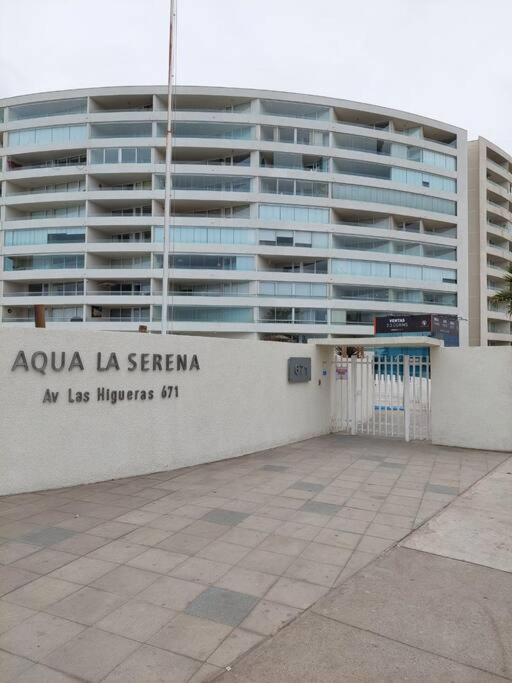 Dpto. Condominio Aqua La Serena 2D+2B, Estacionamiento, P7