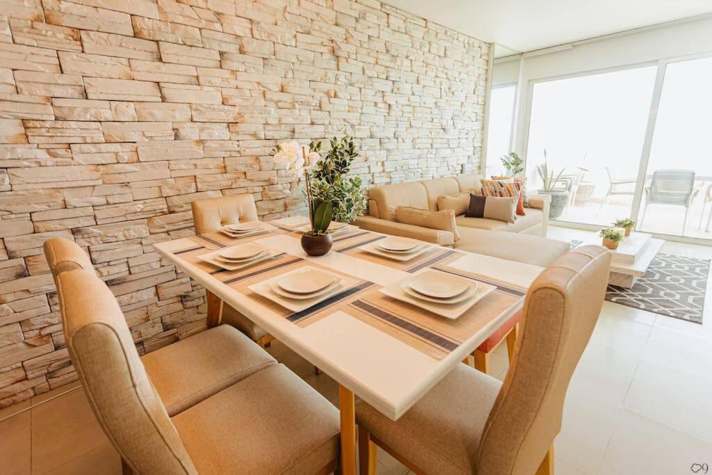 Best Ocean View Stunning apartment