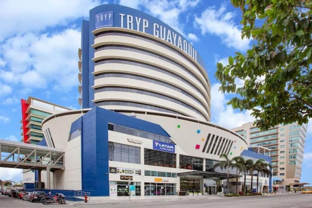 Ecusuites Apartamento Ejecutivo Hotel Sheraton Aeropuerto Quo