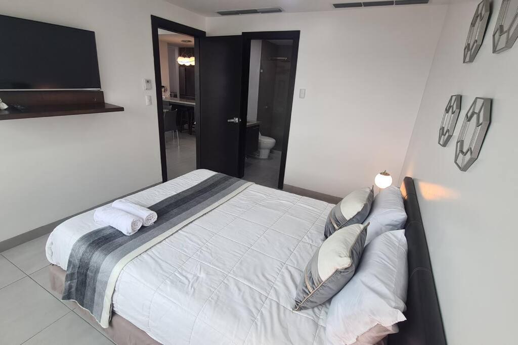 Ecusuites Apartamento Ejecutivo Hotel Sheraton Aeropuerto Quo