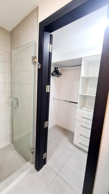 Ecusuites Apartamento Ejecutivo Hotel Sheraton Aeropuerto Quo