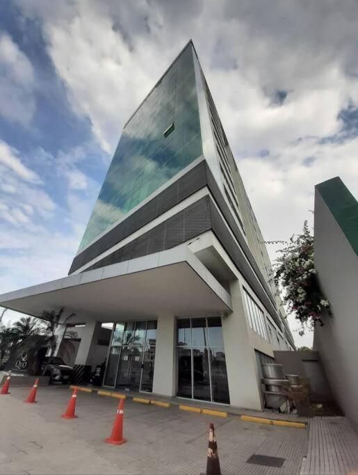 Ecusuites Apartamento Ejecutivo Hotel Sheraton Aeropuerto Quo