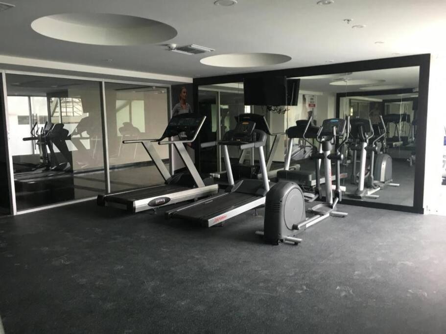 Ecusuites Apartamento Ejecutivo Hotel Sheraton Aeropuerto Quo