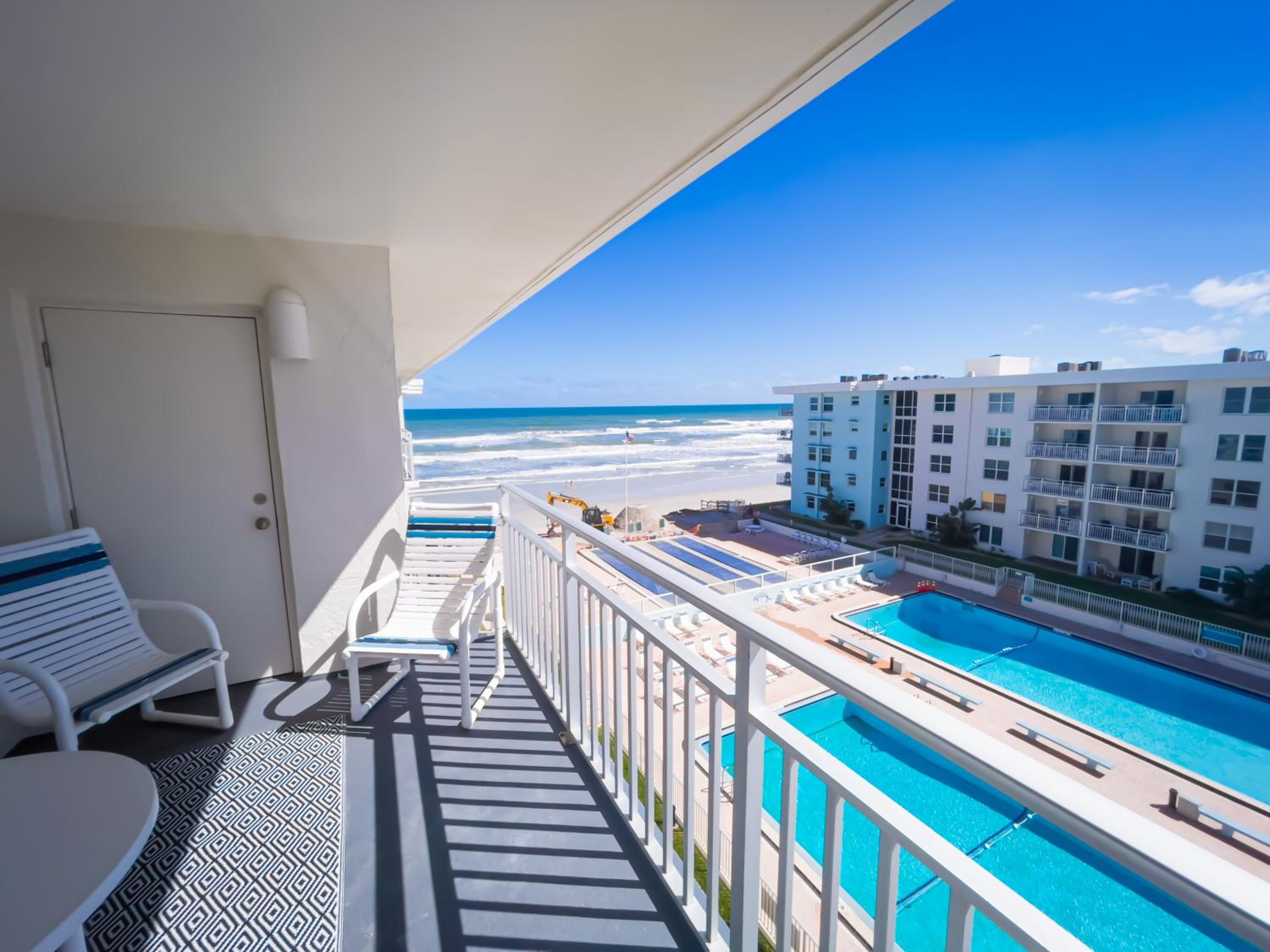 Top Floor with Ocean and Pool Views Located on No-Drive Beach