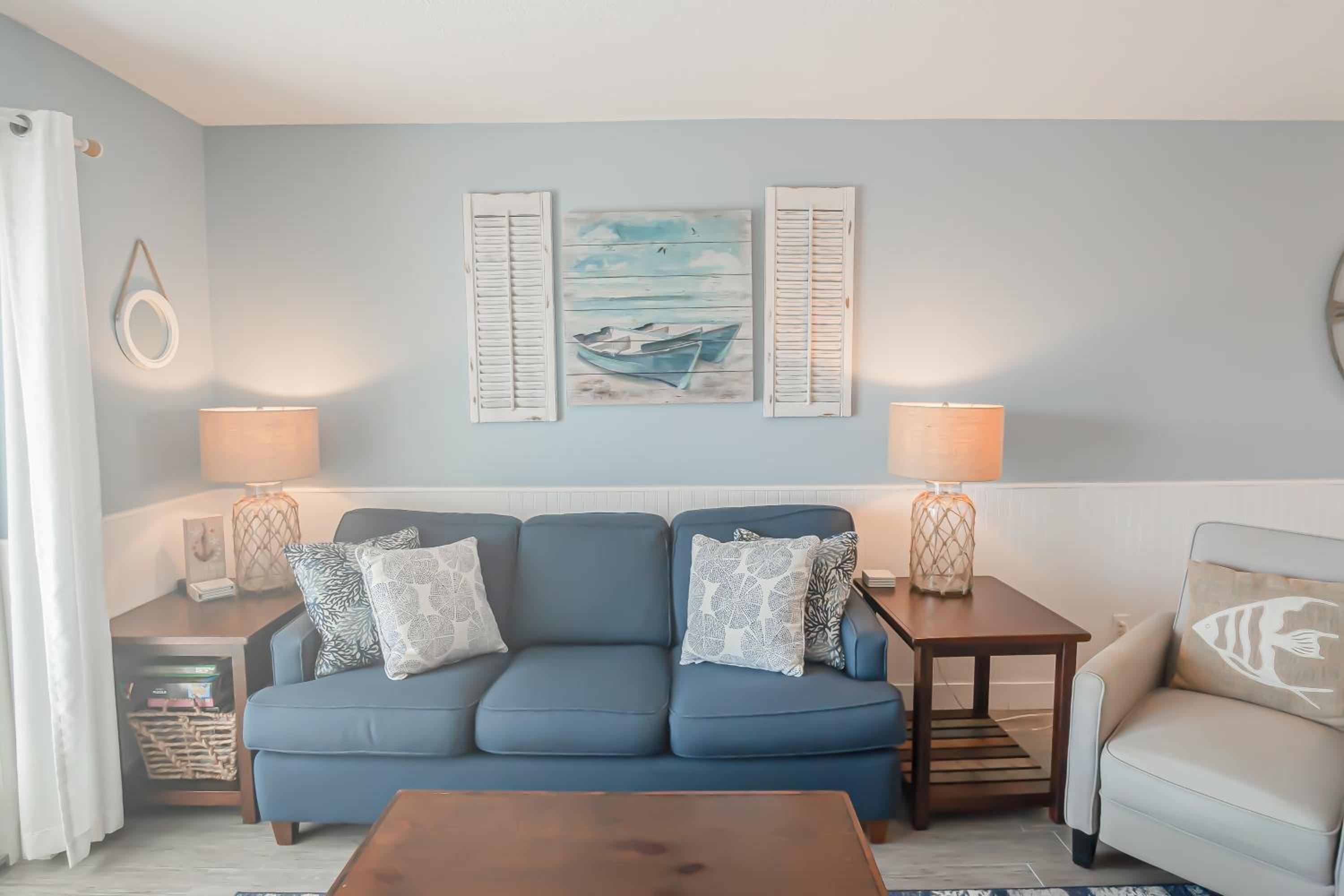 Top Floor with Ocean and Pool Views Located on No-Drive Beach