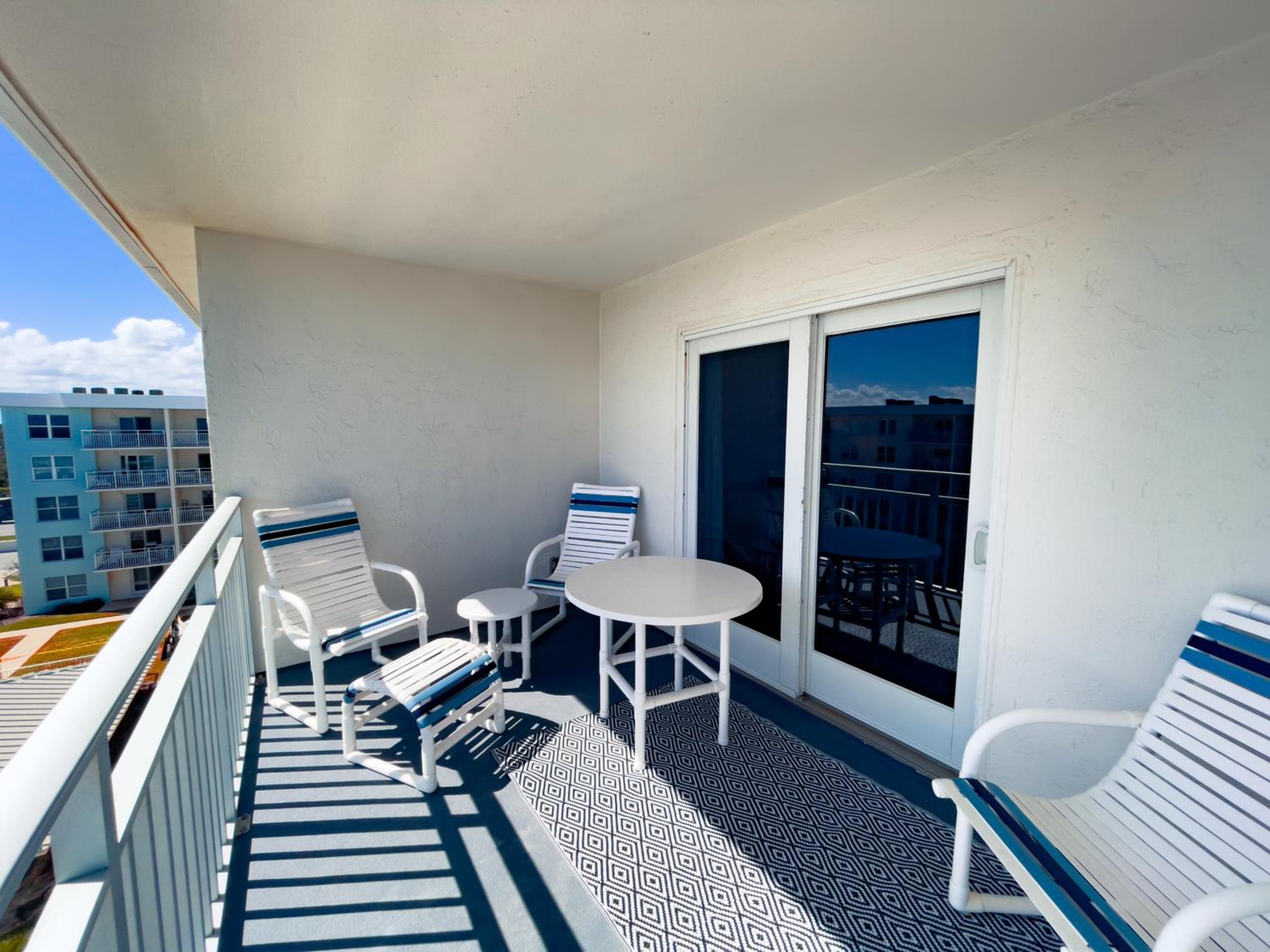 Top Floor with Ocean and Pool Views Located on No-Drive Beach