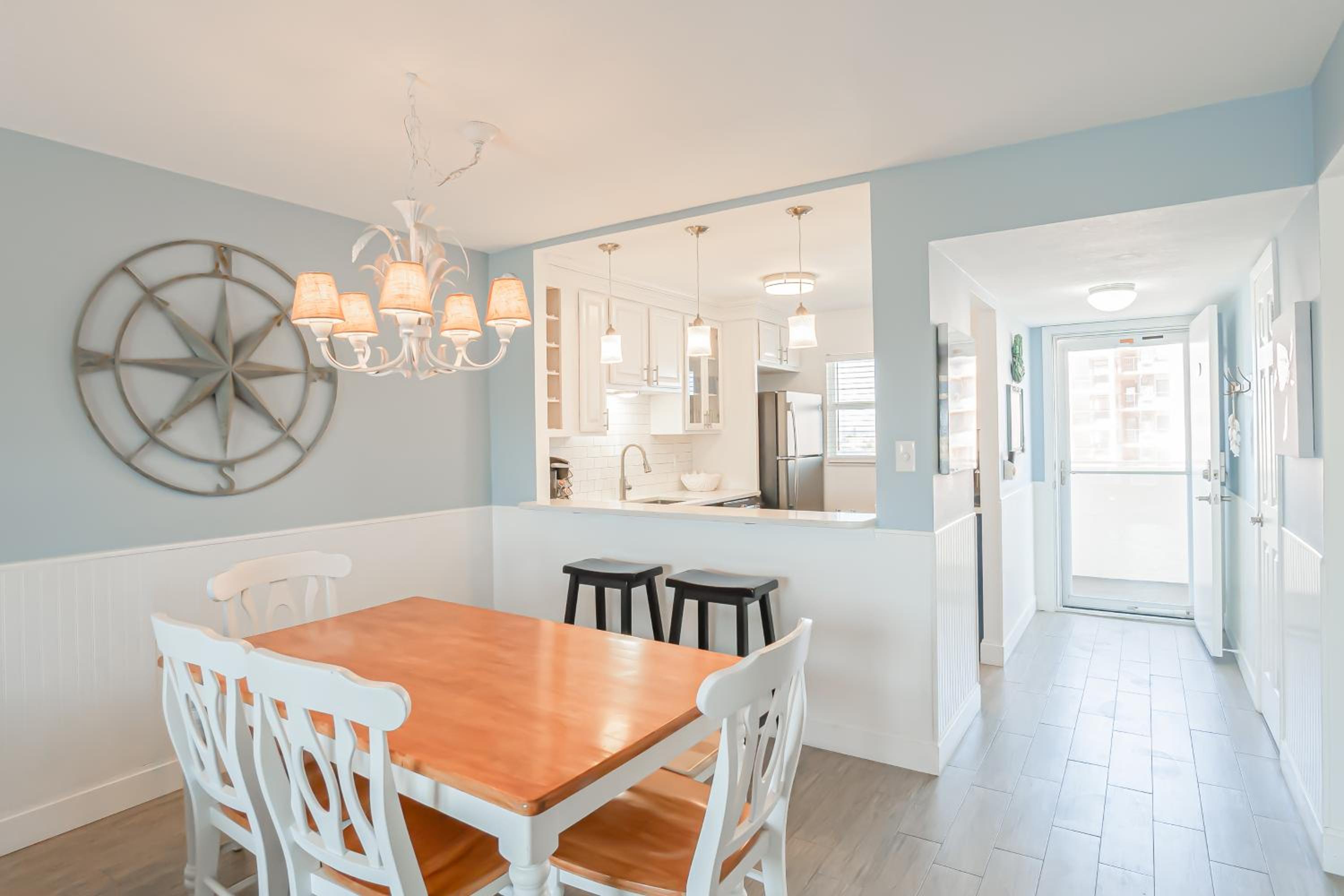 Top Floor with Ocean and Pool Views Located on No-Drive Beach