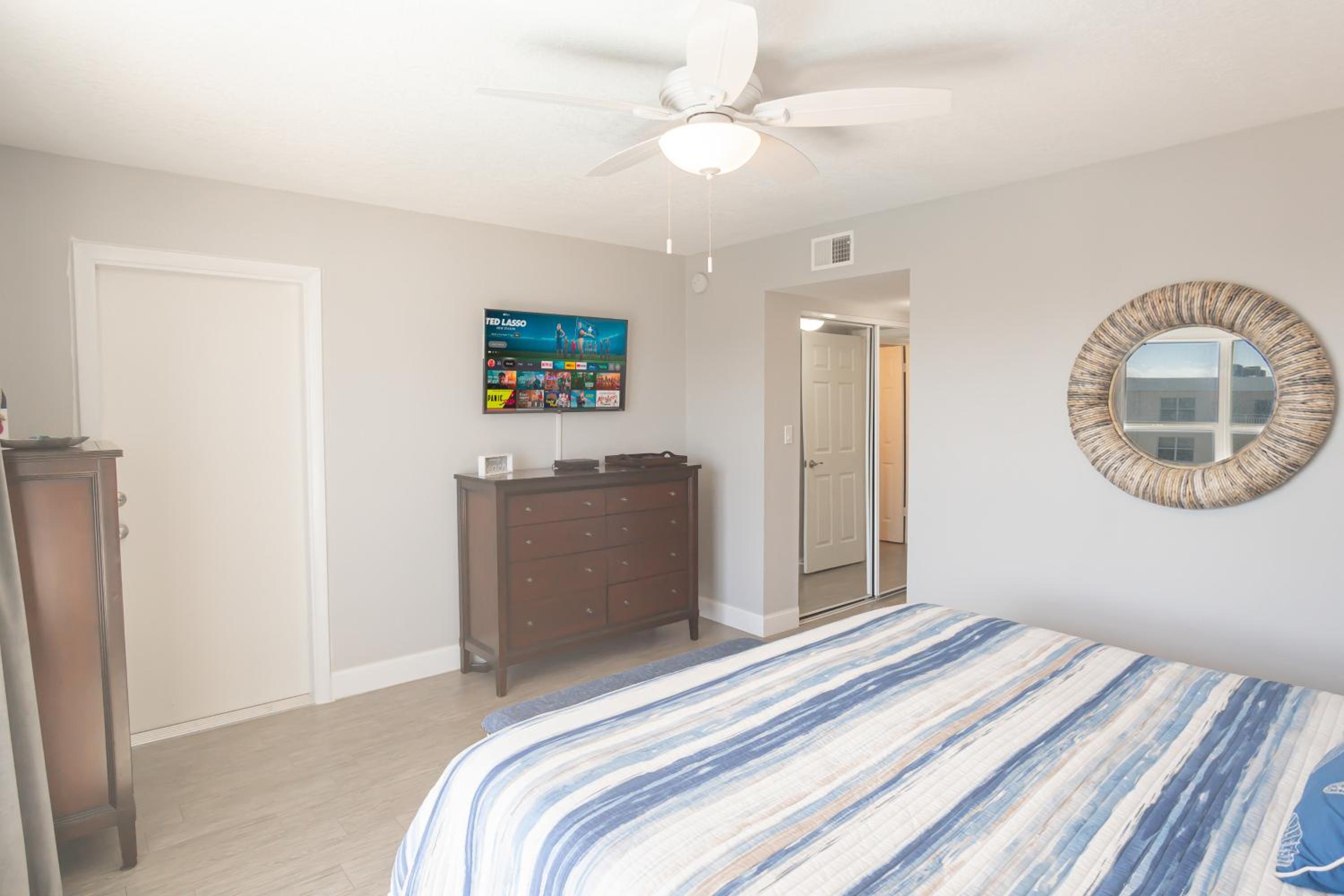 Top Floor with Ocean and Pool Views Located on No-Drive Beach