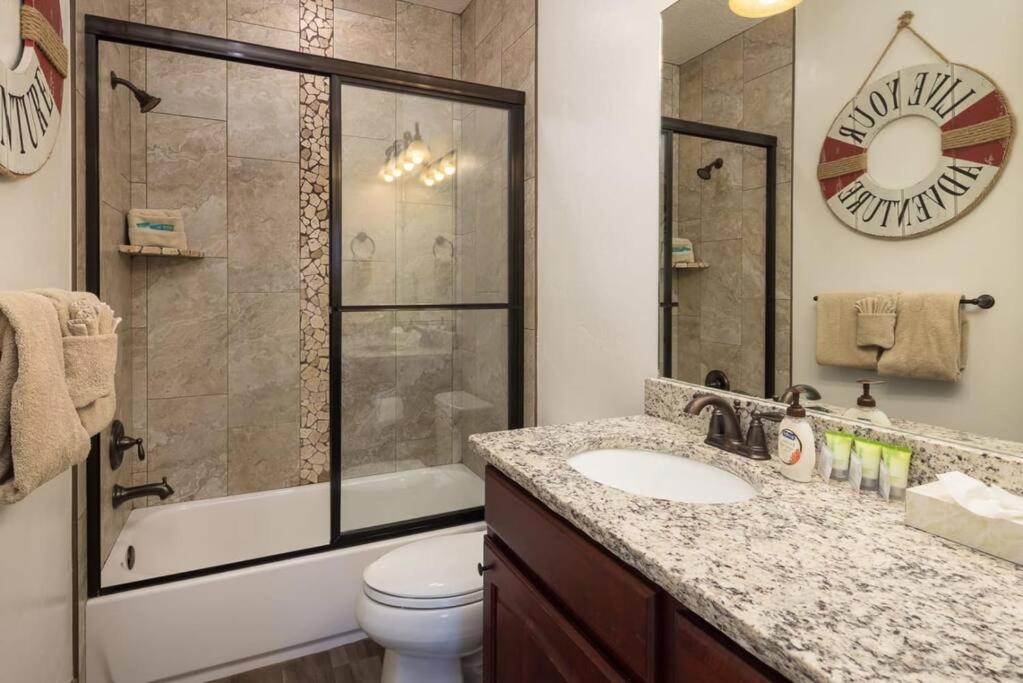 Luxury Downtown Rental - La Dolce Vita Villa #3 view 4