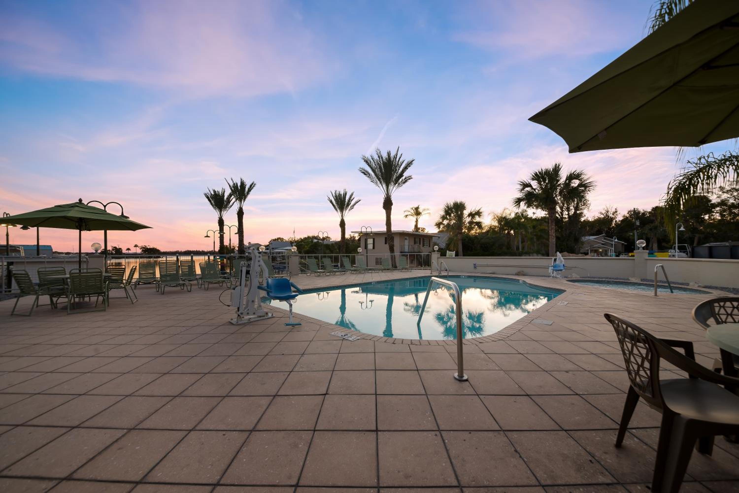 PaddleTail Waterfront Lodge, Trademark Collection by Wyndham
