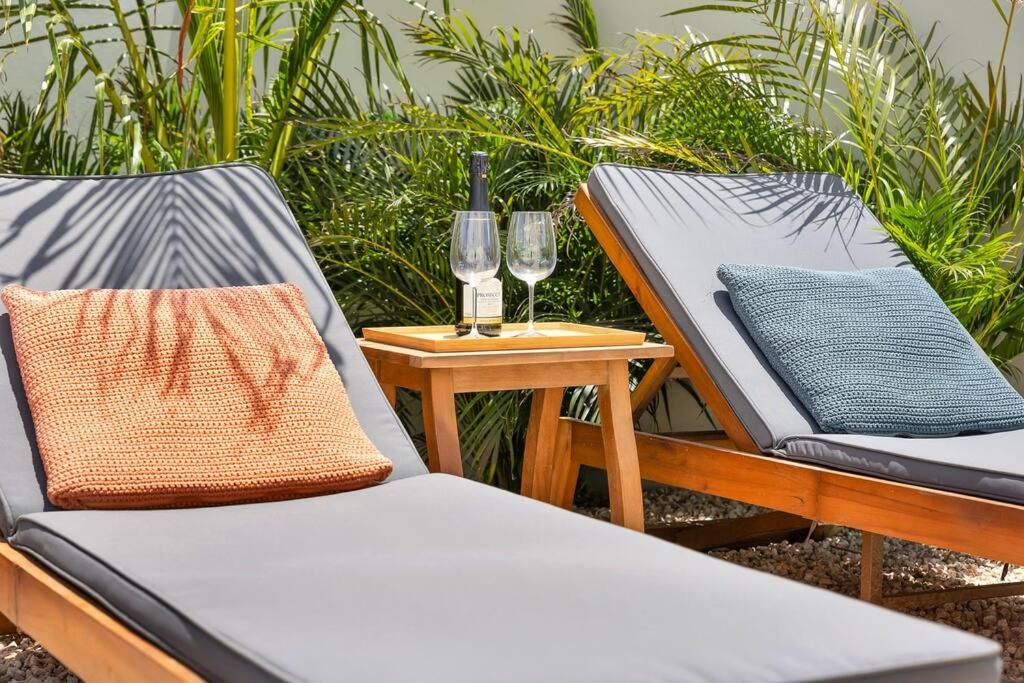 Villa Kiwi 3 min to the Beach with Private Magnesium Pool & Dive Rinse Tank