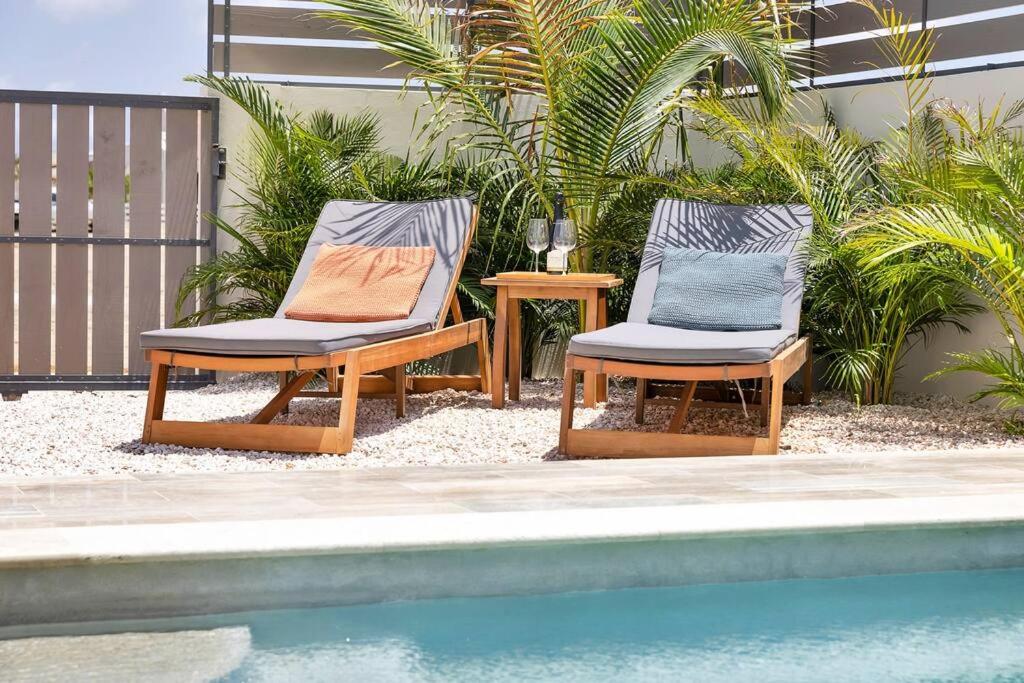 Villa Kiwi 3 min to the Beach with Private Magnesium Pool & Dive Rinse Tank