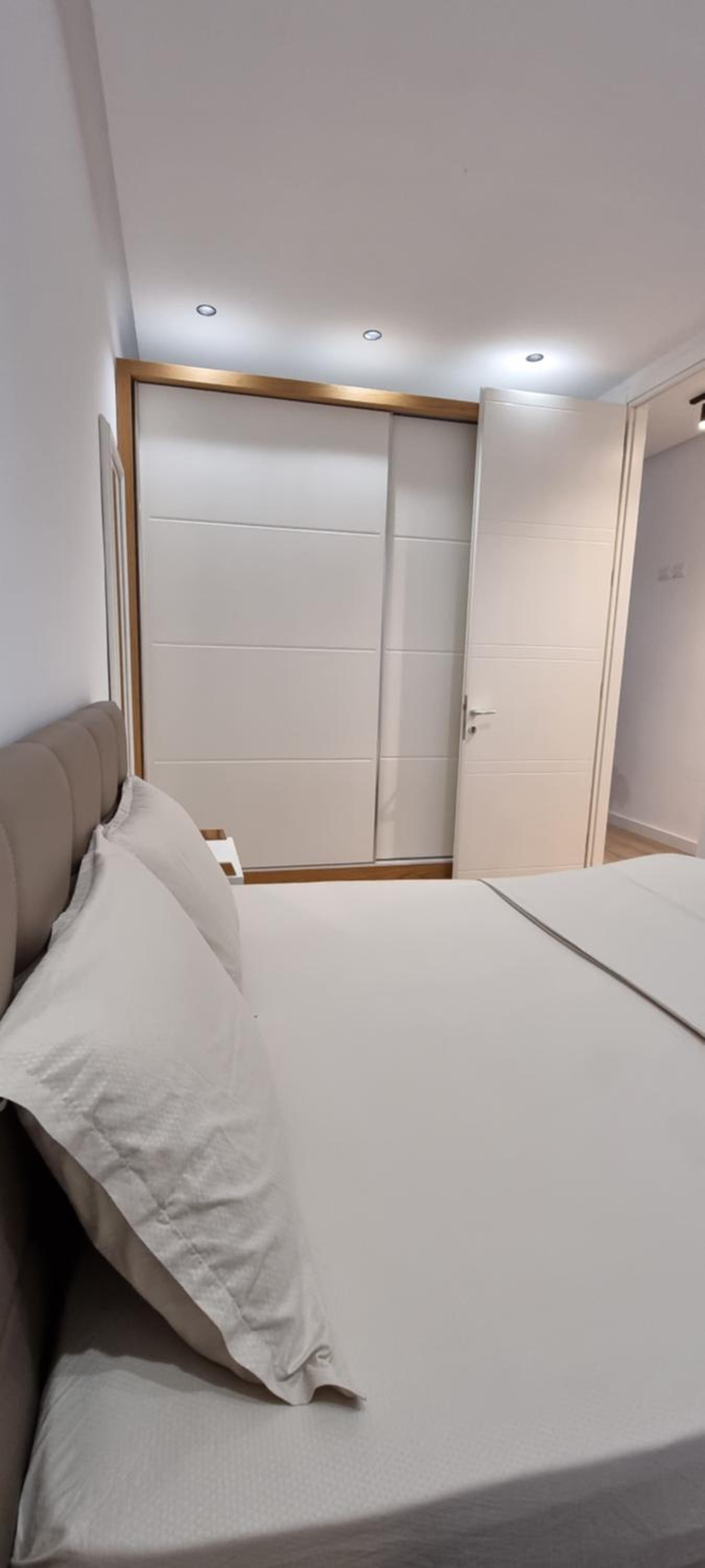 Alle's Komuna Parisit lux apartment