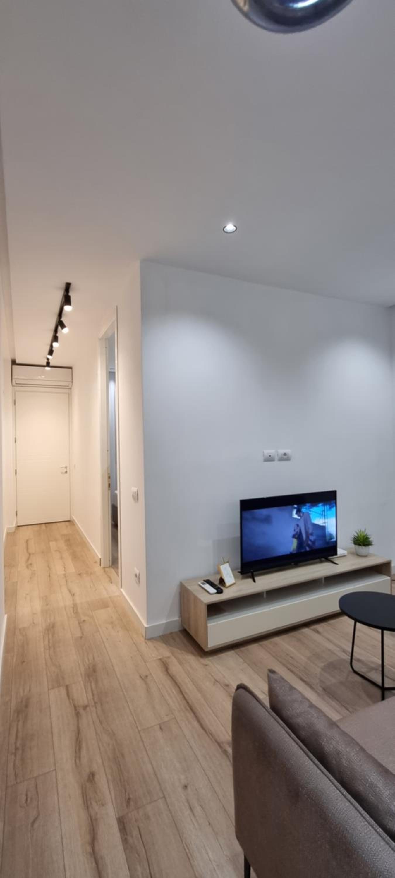 Alle's Komuna Parisit lux apartment