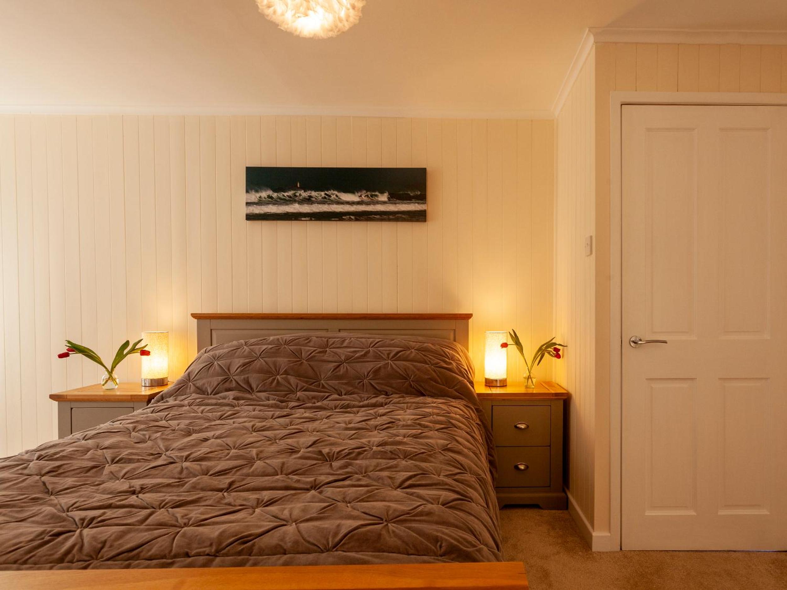 Penthouse Apartment near Porthcurno Beach and Minack Theatre view 4