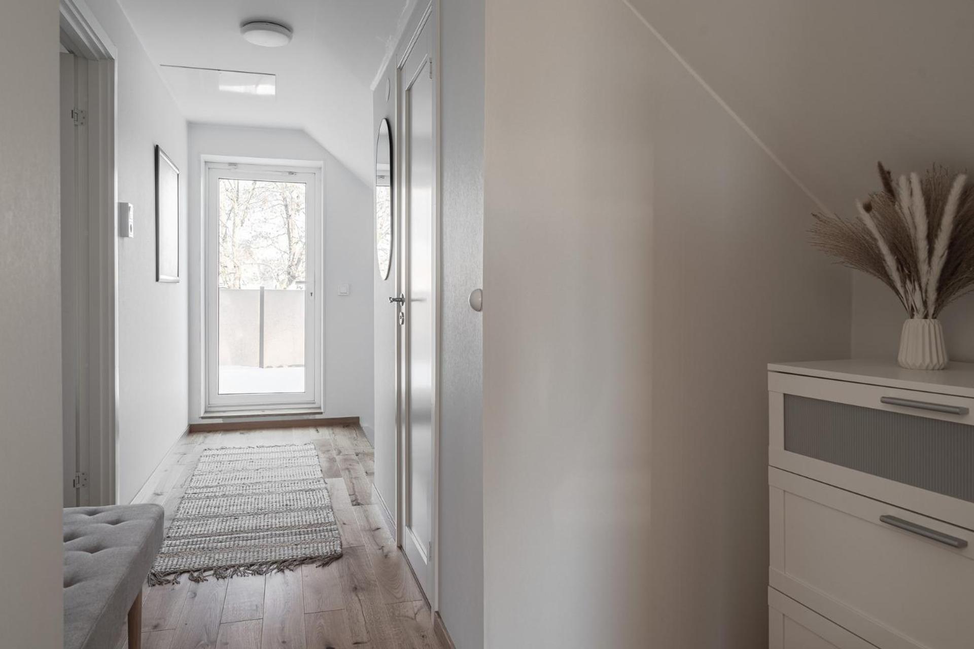 Guestly Homes - 4BR Cozy Corporate Villa view 2