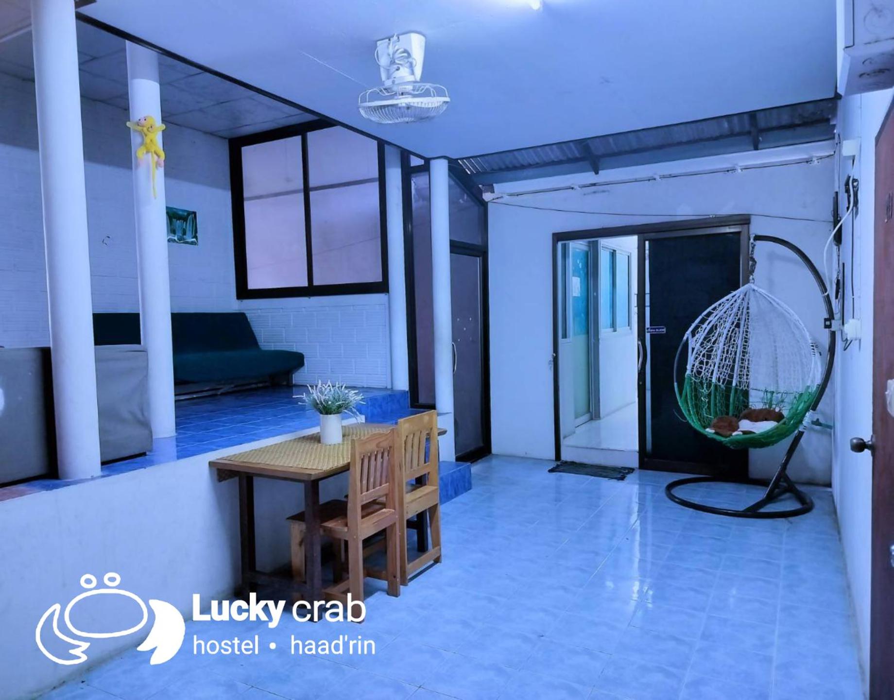 Lucky crab hostel