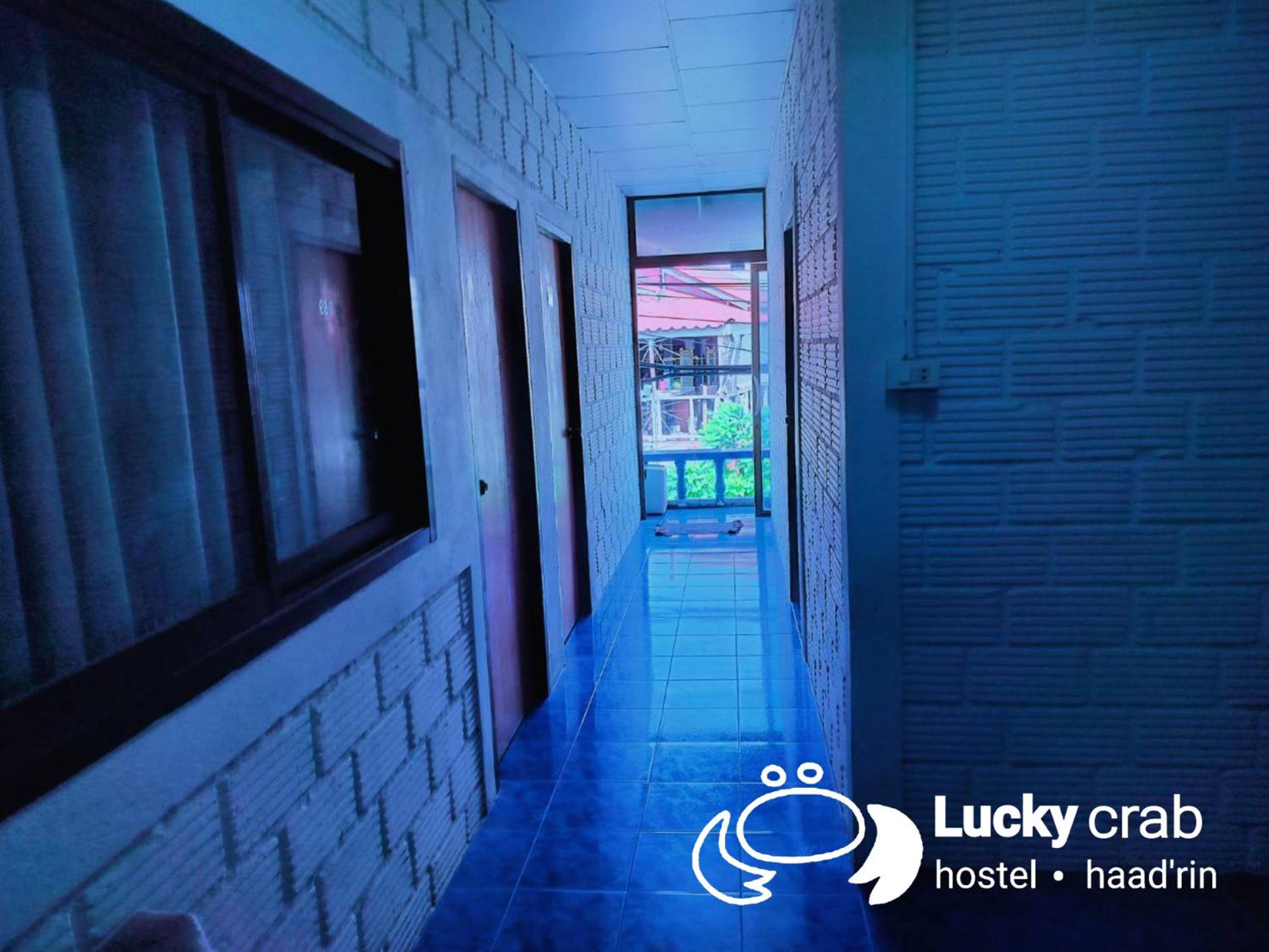 Lucky crab hostel