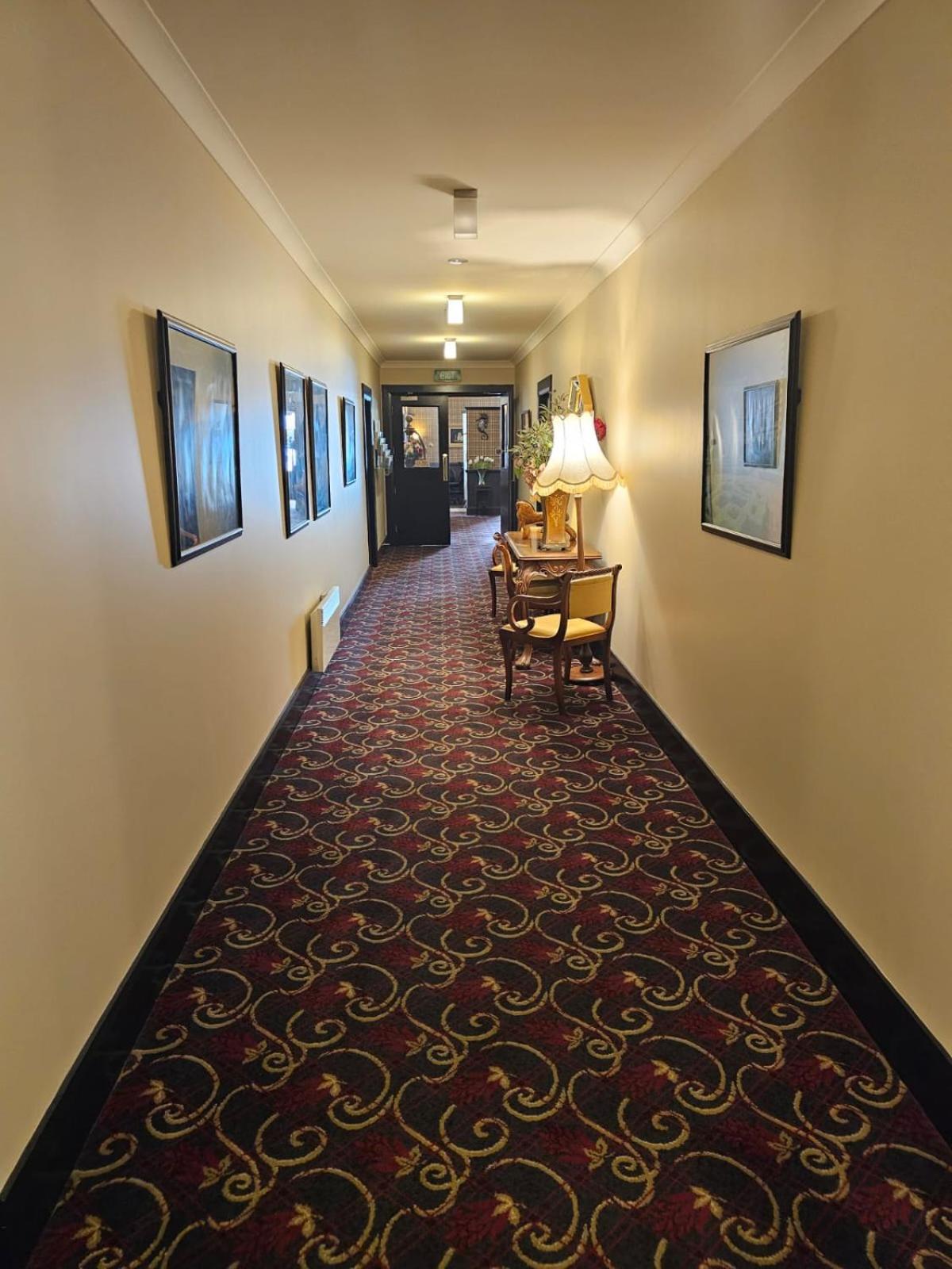 Gateway Motor Inn