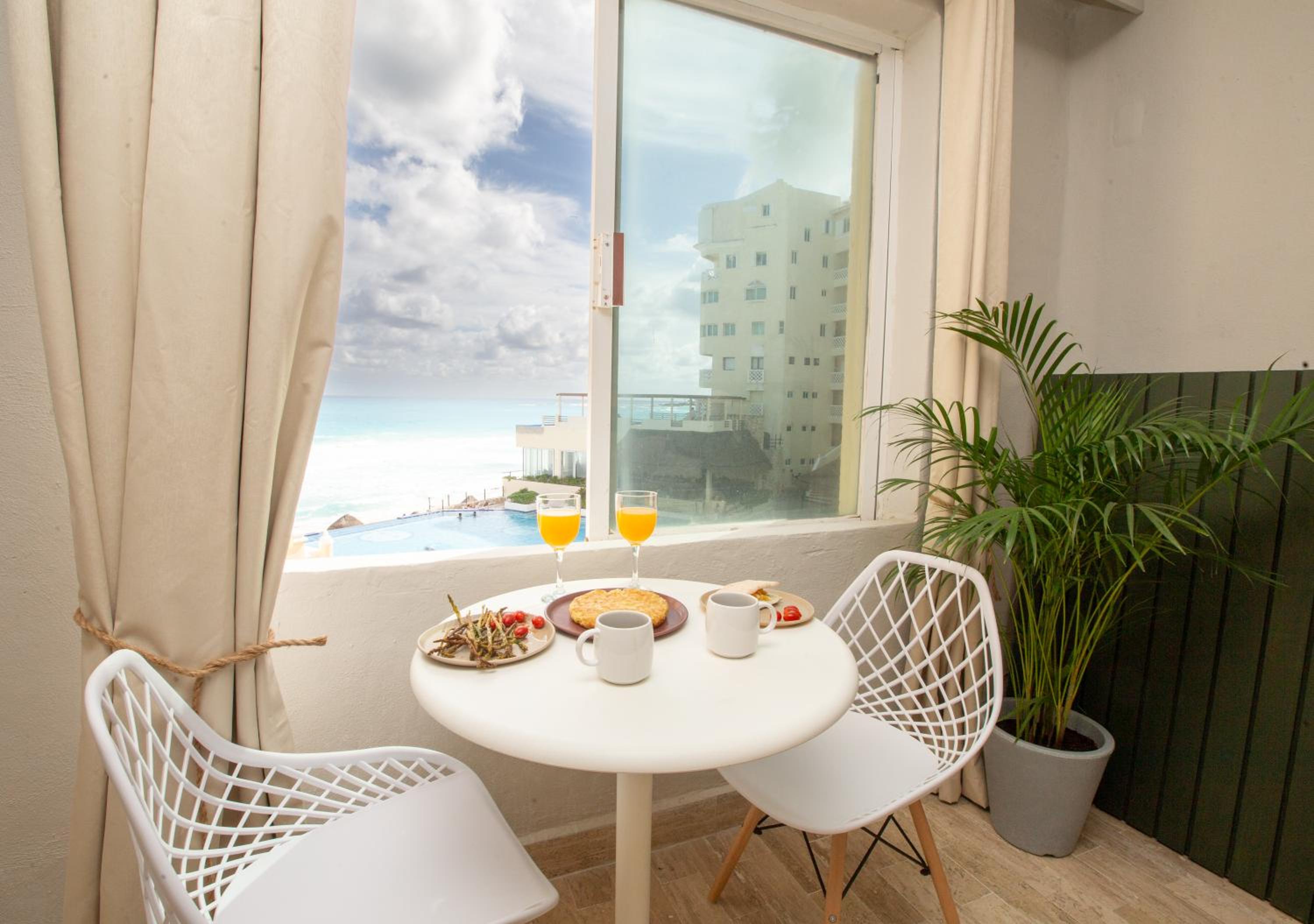 SereniaCancun, Studio z hotelera