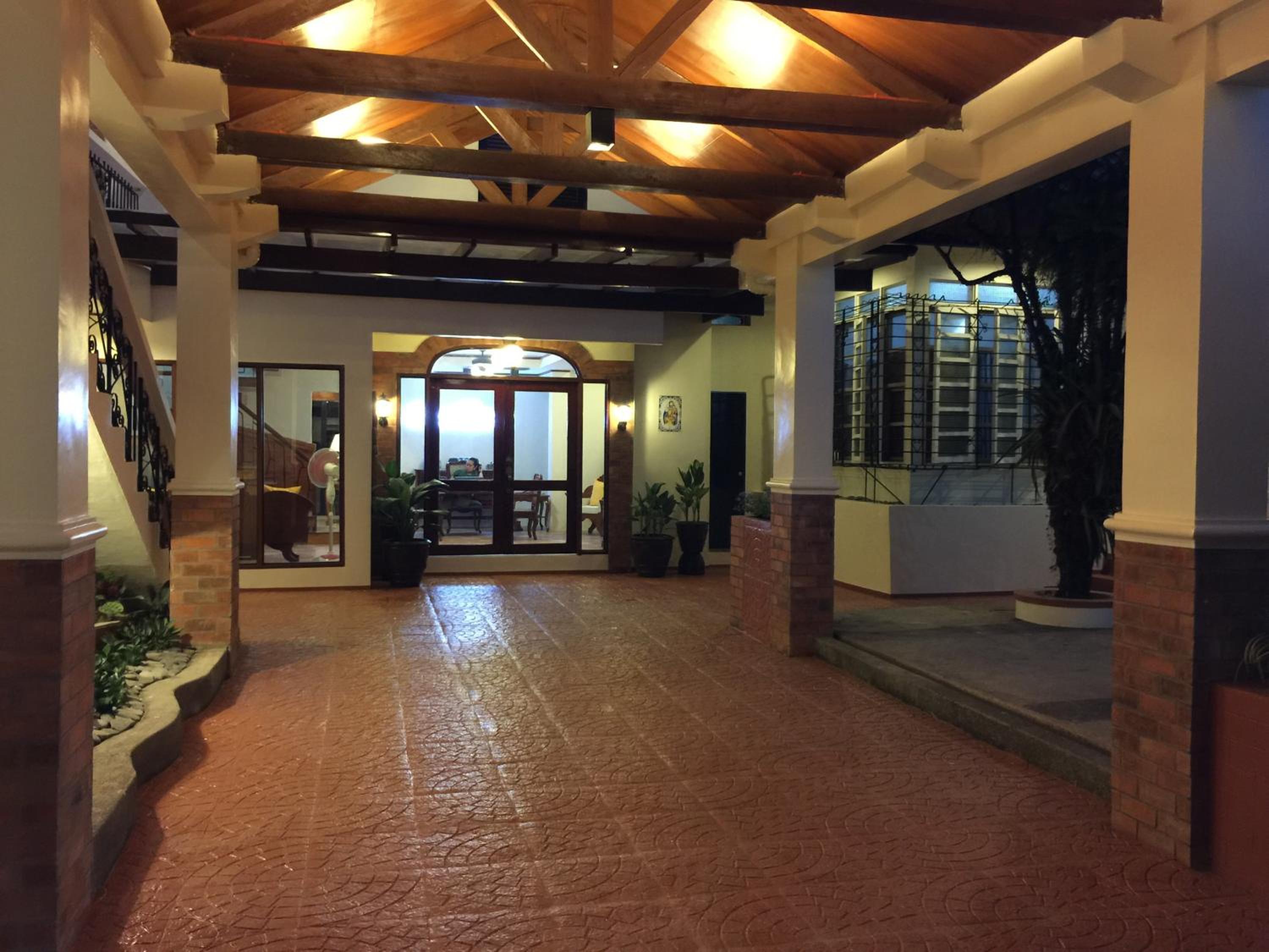 Casa Roces