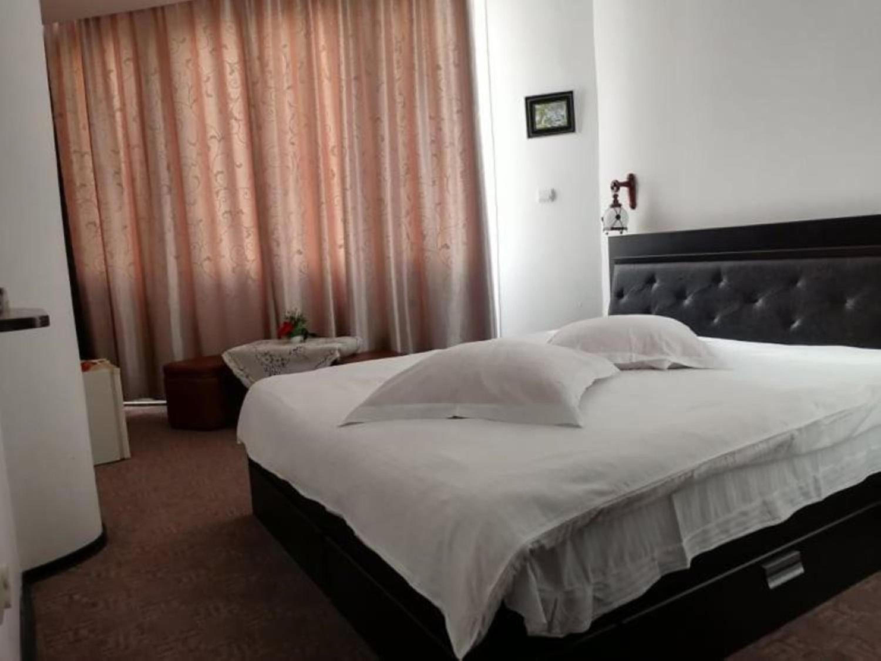 Pensiunea Millenium Sibiu with Parking - motorcycle friendly travel routes view 4