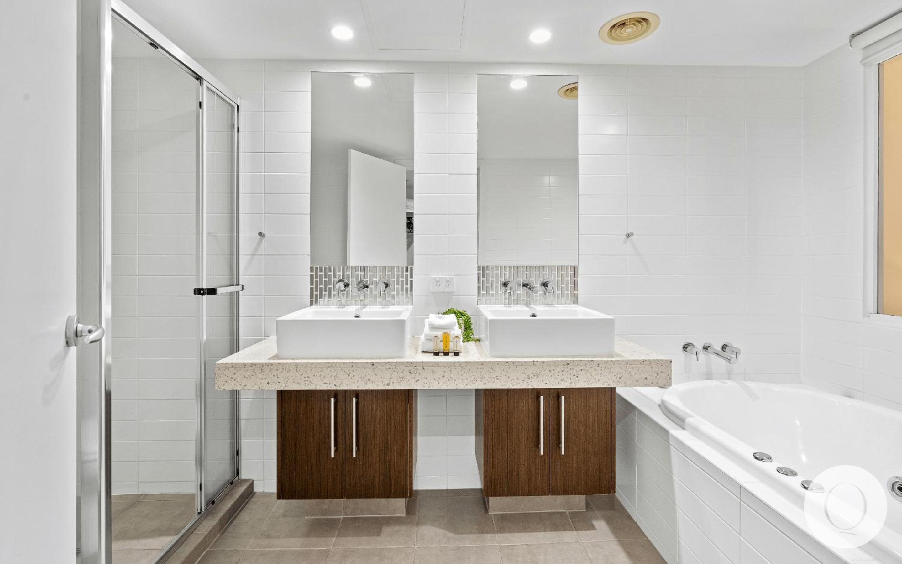Wings Penthouses - QStay