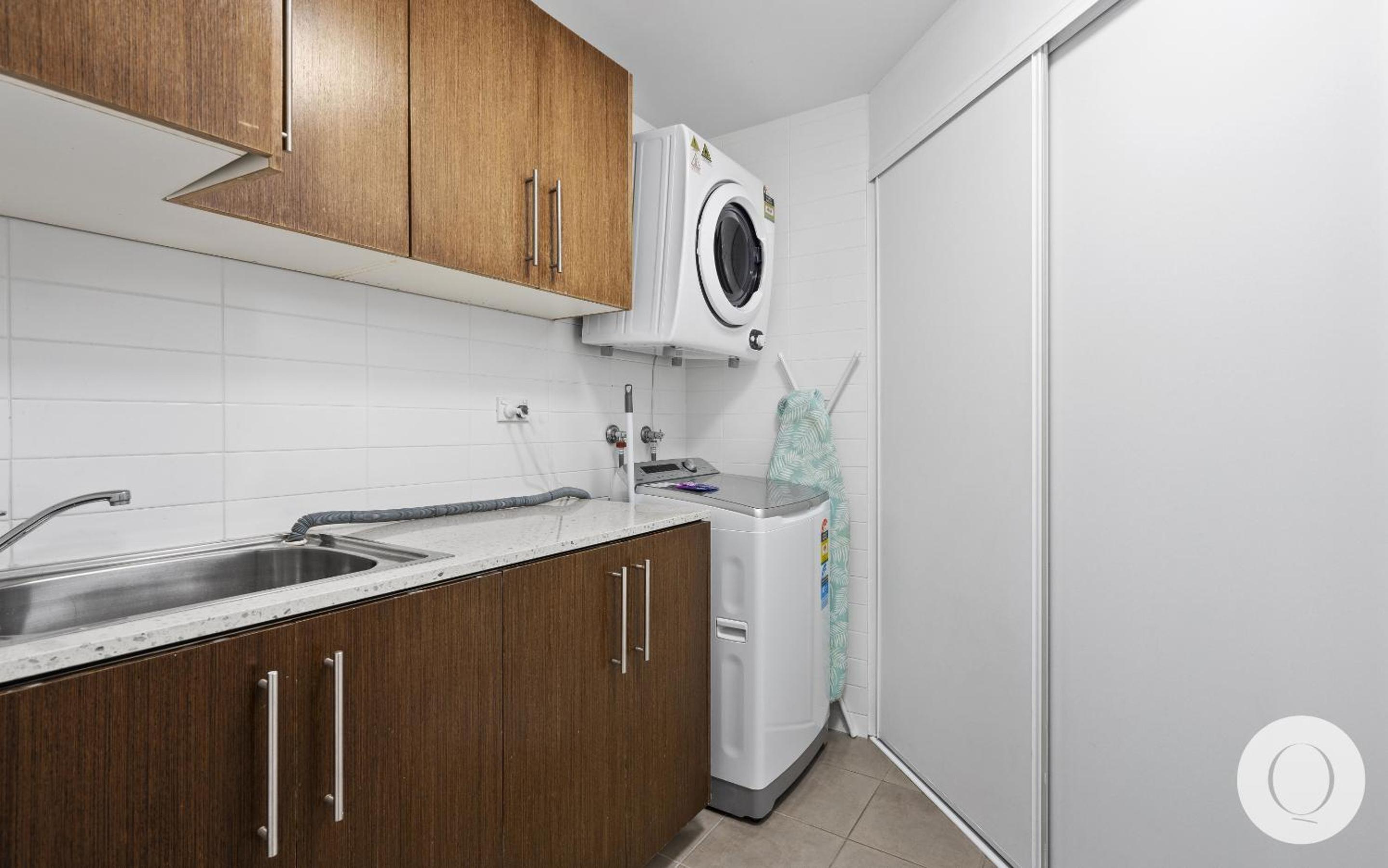 Wings Penthouses - QStay