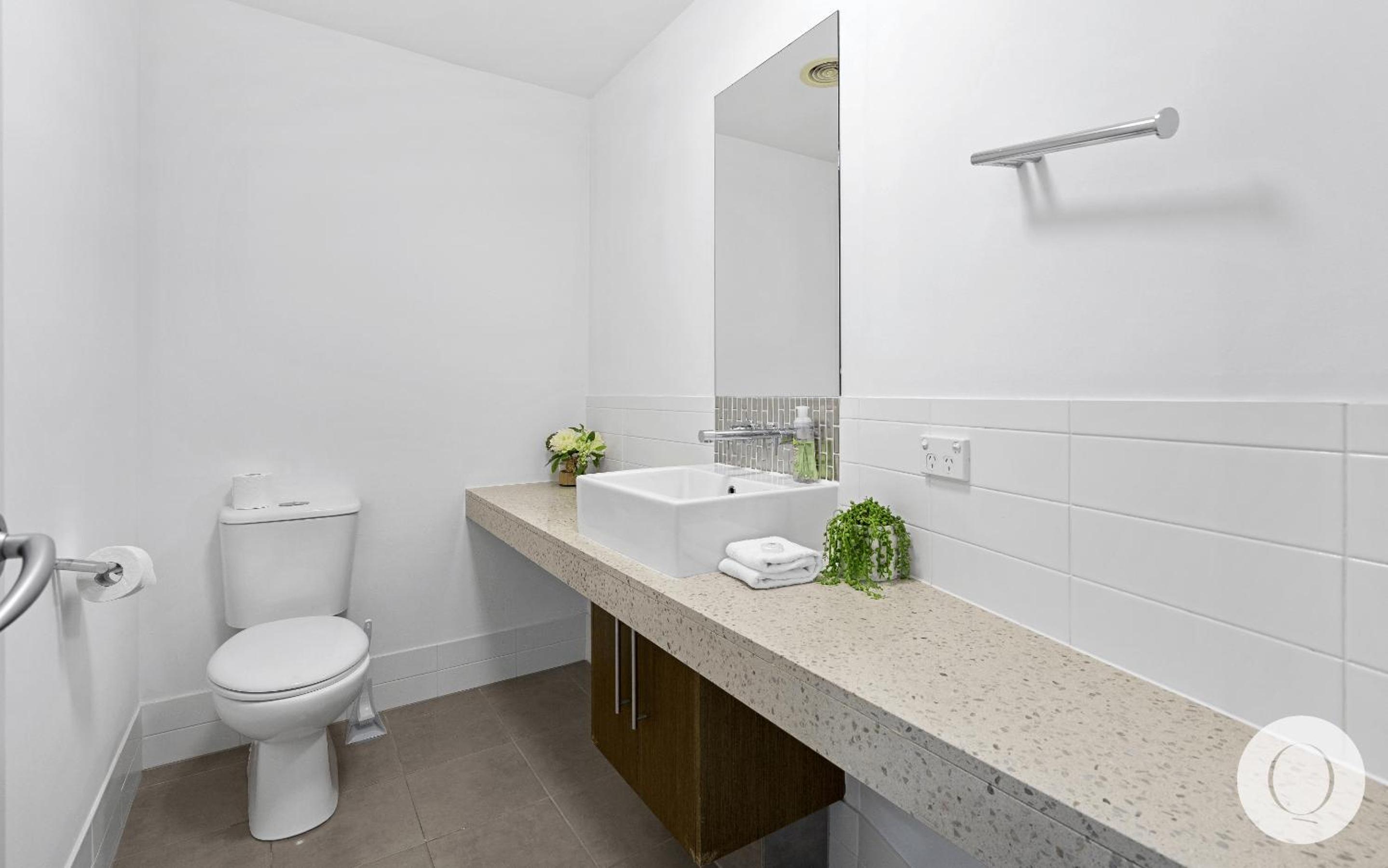 Wings Apartments - Q Stay