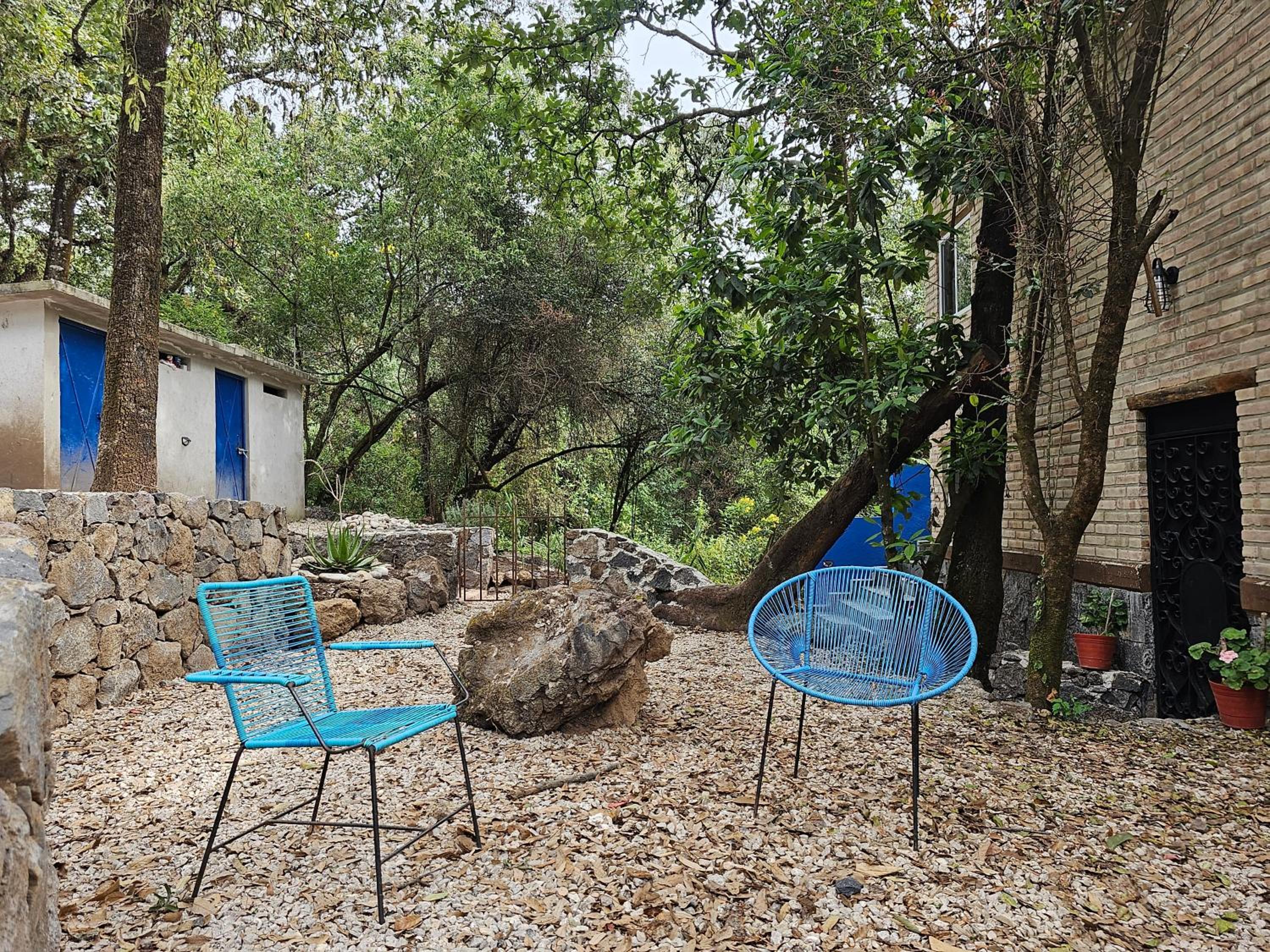 La Cabaña Azul al fondo del Bosque de Tepoztlán view 5