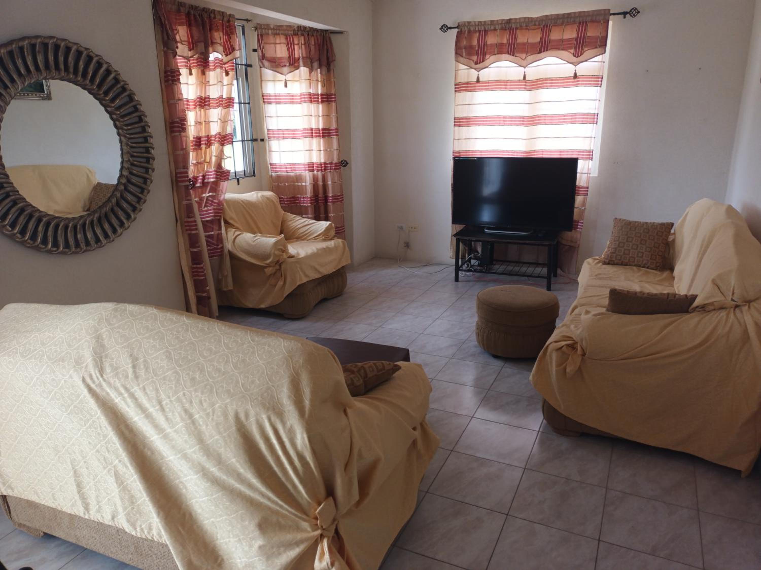 Hotel Super breezy cozynook ! - Image 1