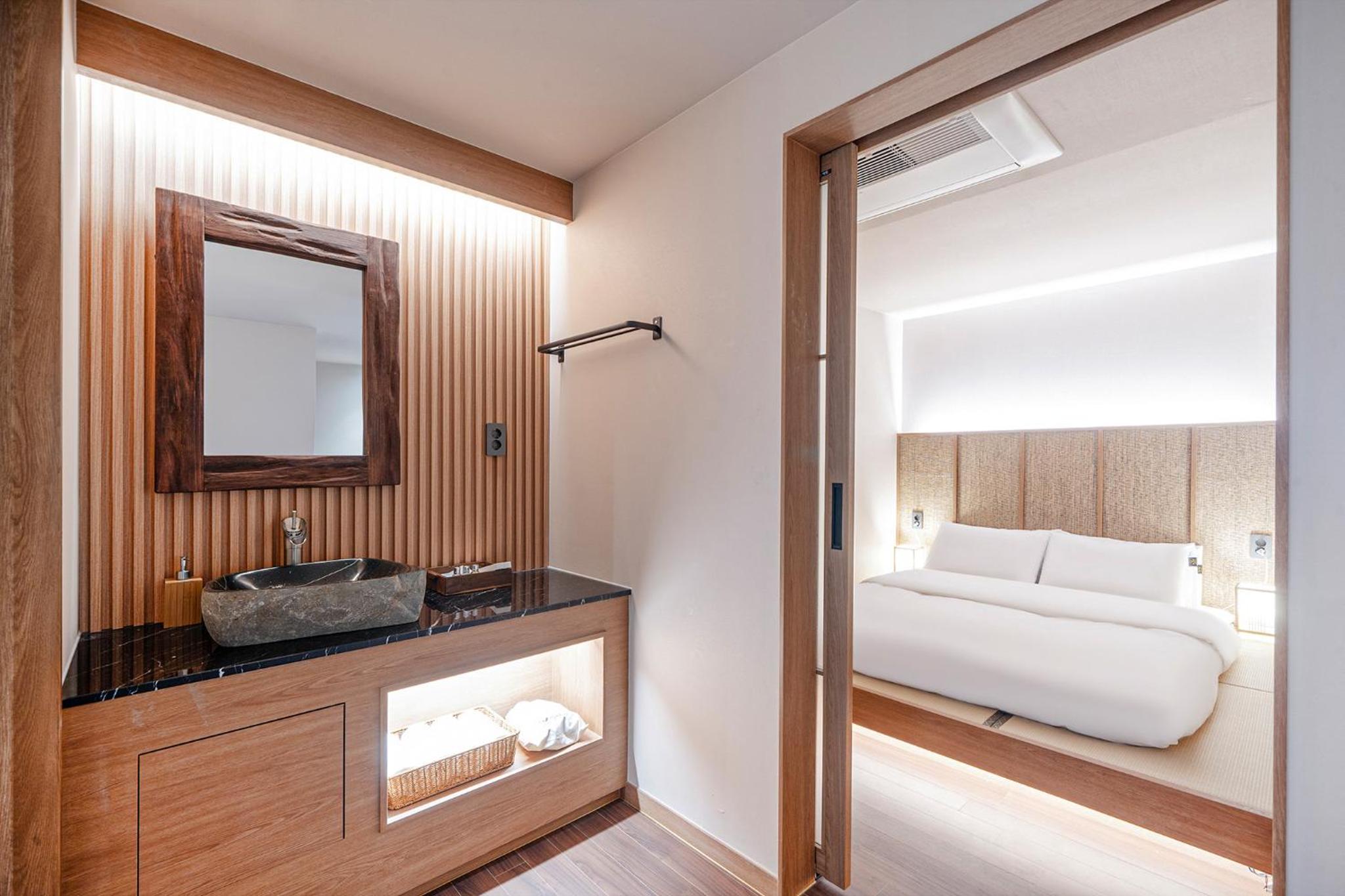 hotel room