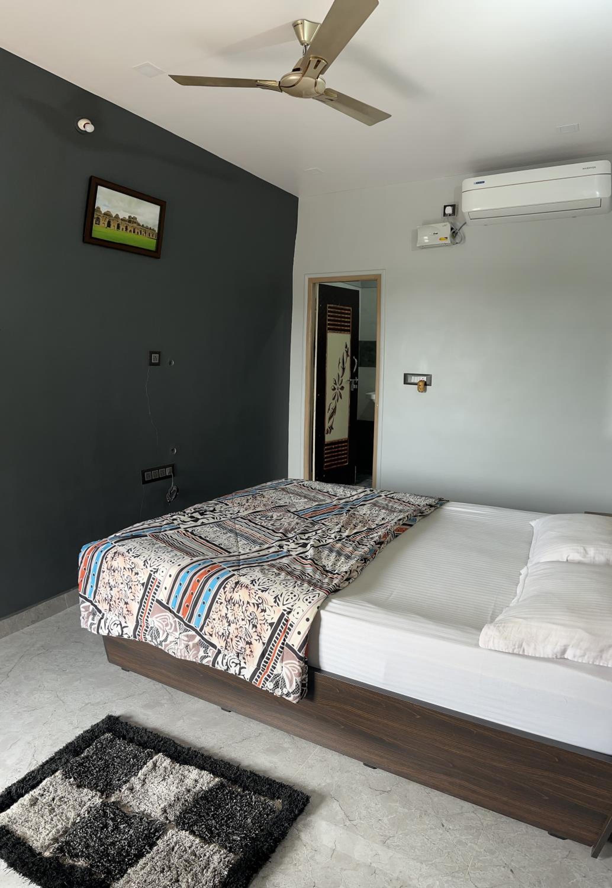 Lee home stay