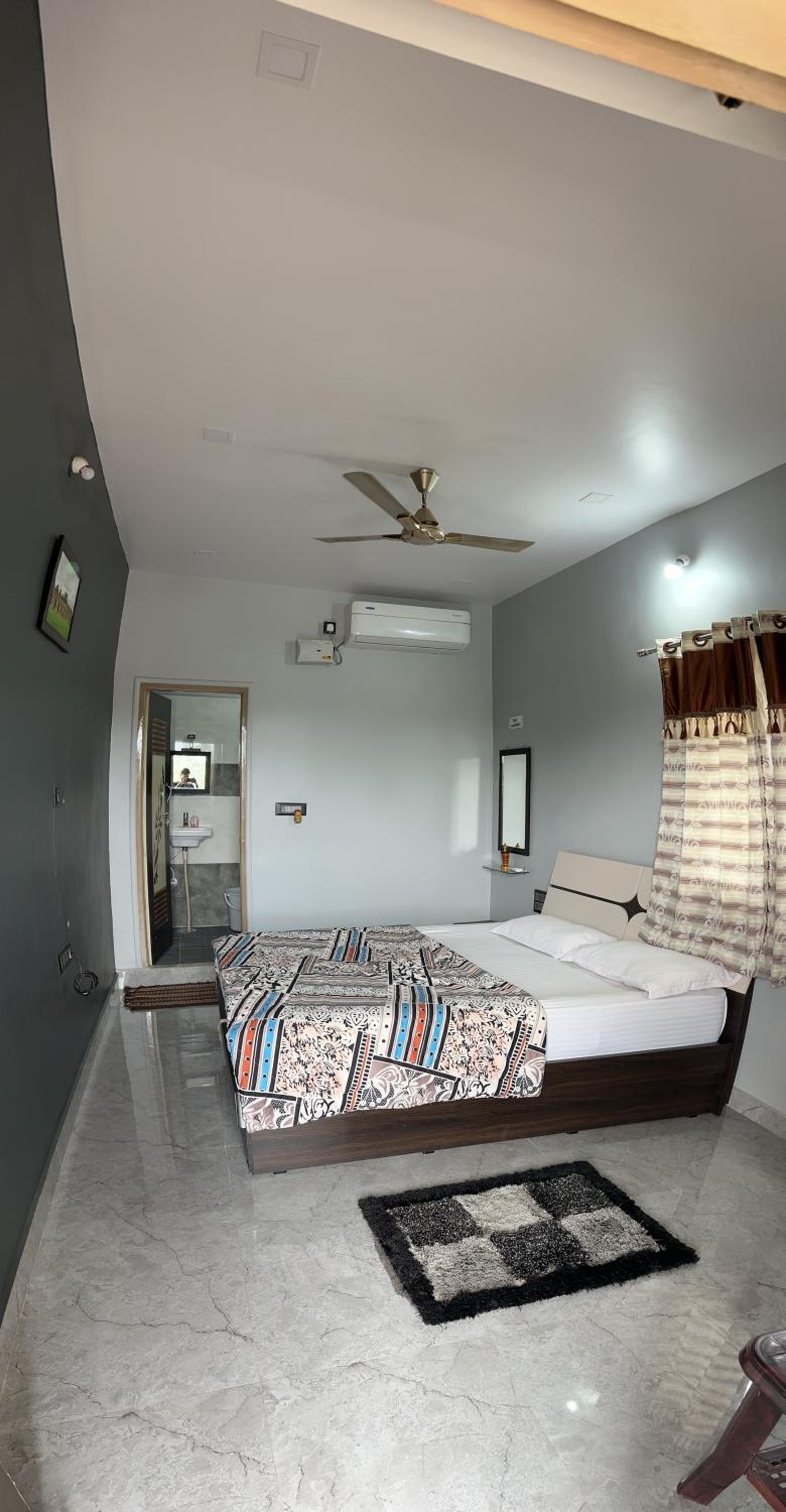 Lee home stay
