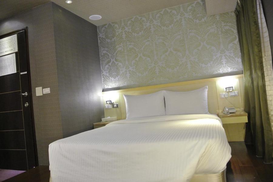 Say Love Hotel