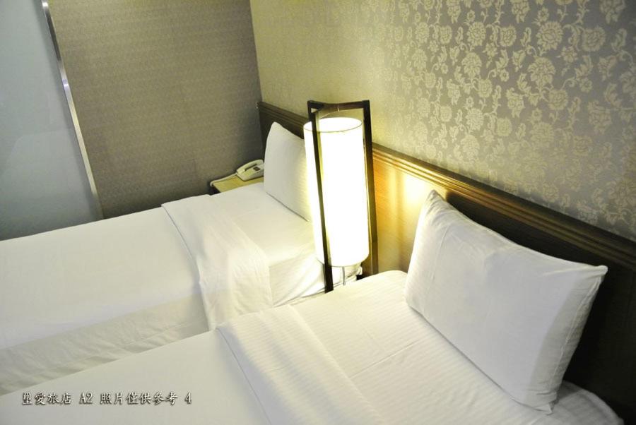 Say Love Hotel - Image 2