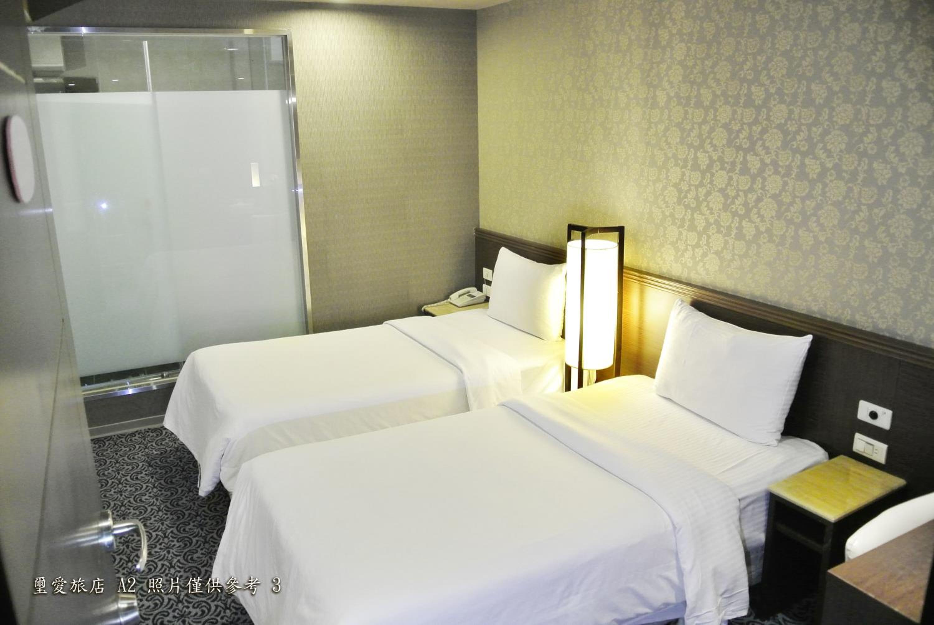 Say Love Hotel