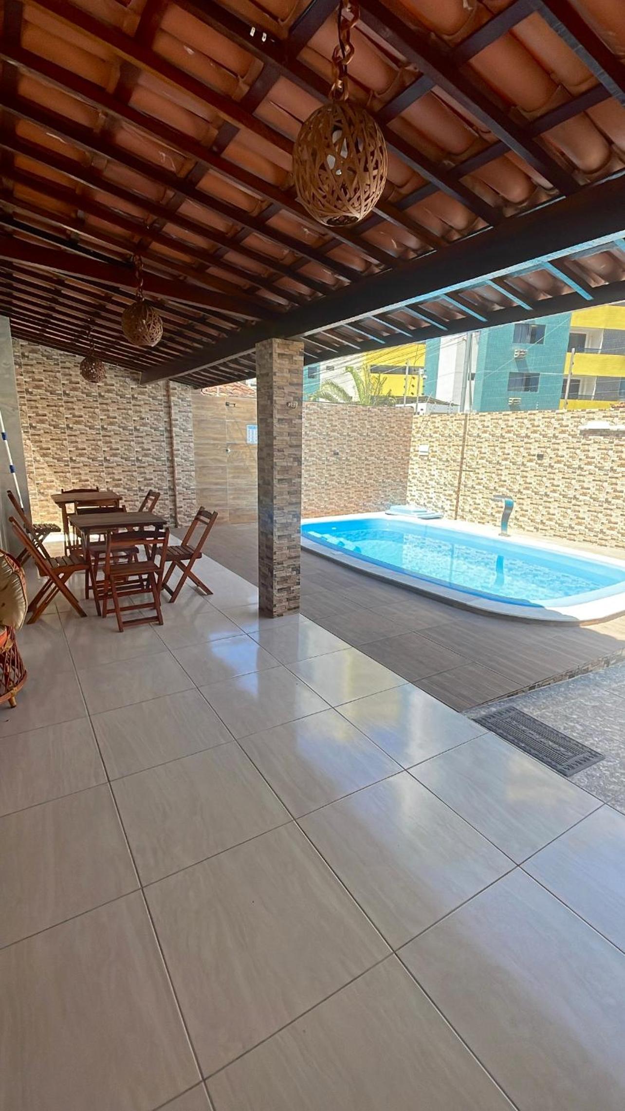 Casa á 400m da Praia de Cabo Branco - João Pessoa