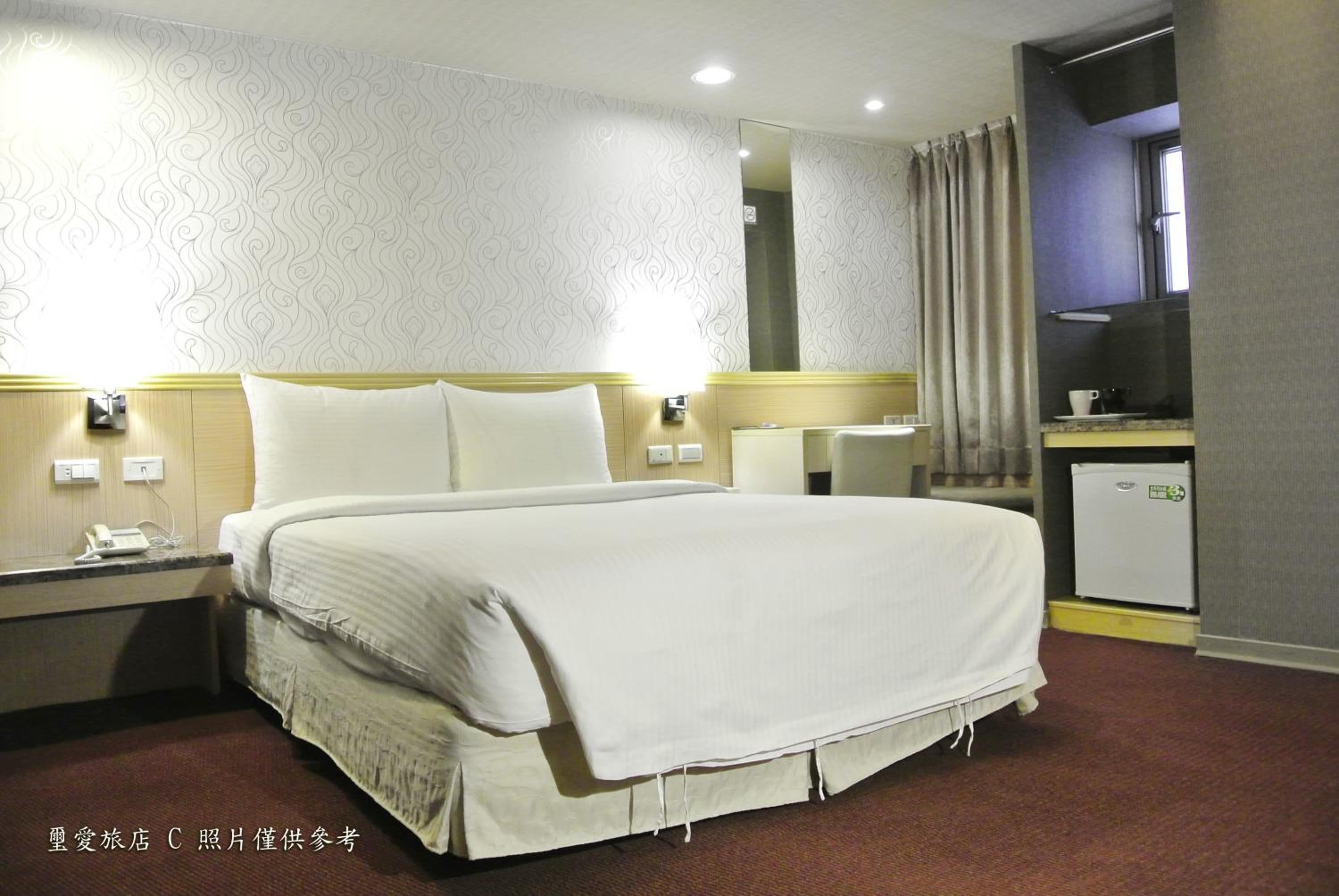 Say Love Hotel