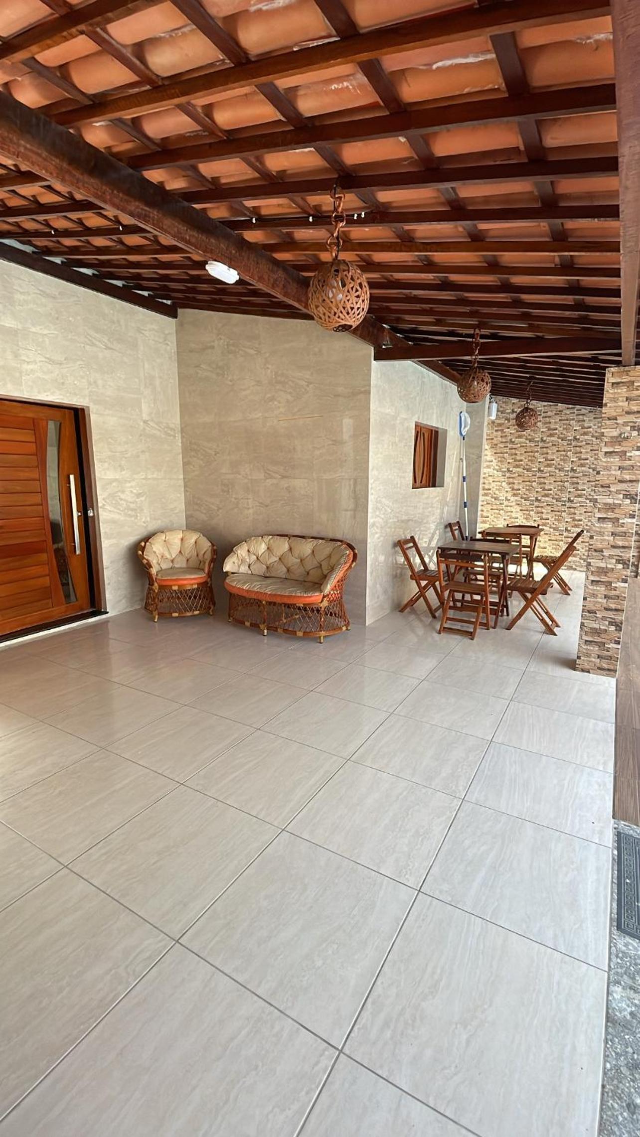 Casa á 400m da Praia de Cabo Branco - João Pessoa
