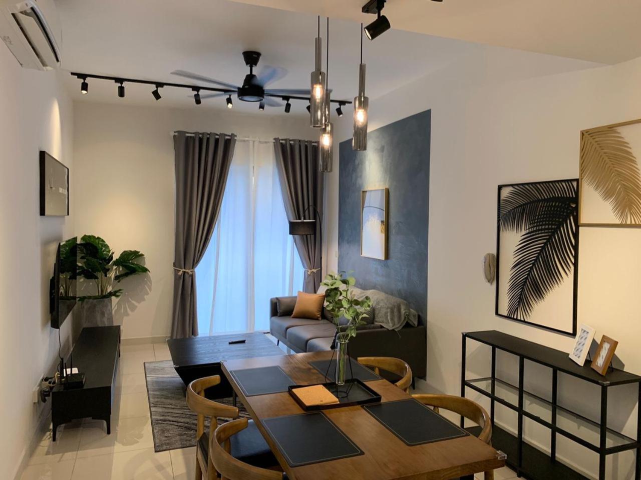 Continew by Plush Services
